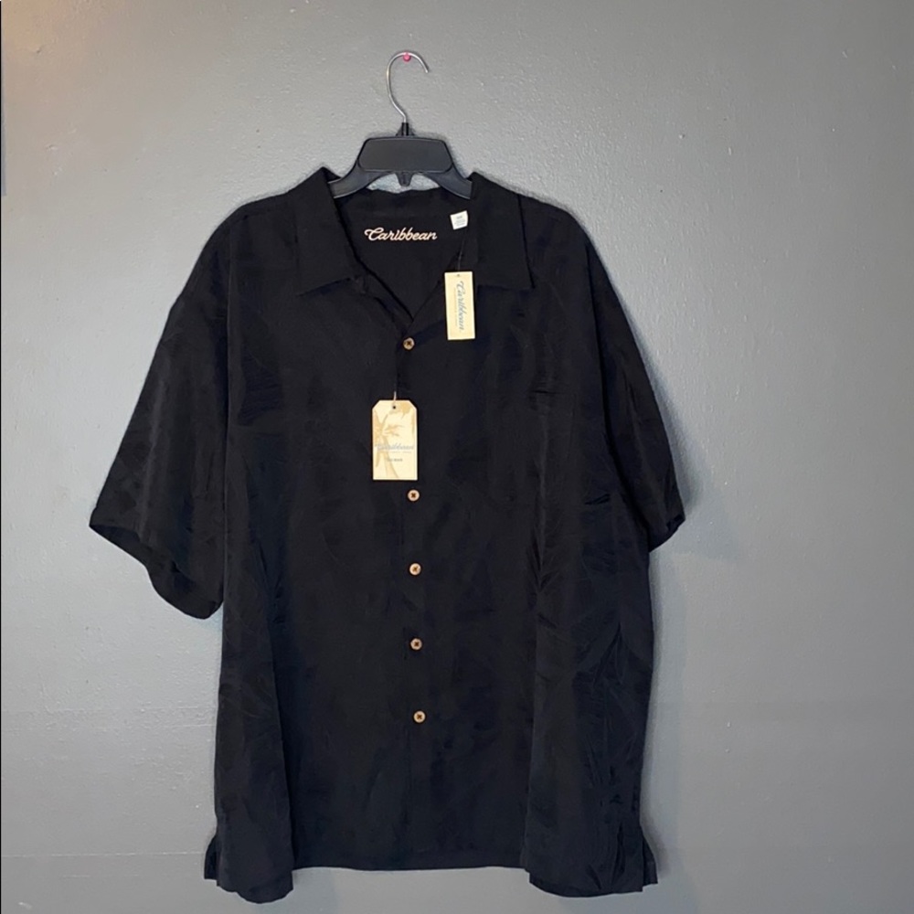 NWT Caribbean embroidered black button down